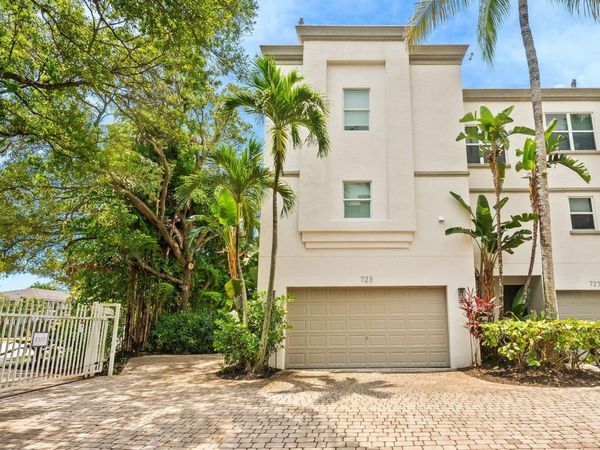 725 SW 4th Avenue, Fort Lauderdale, FL 33315