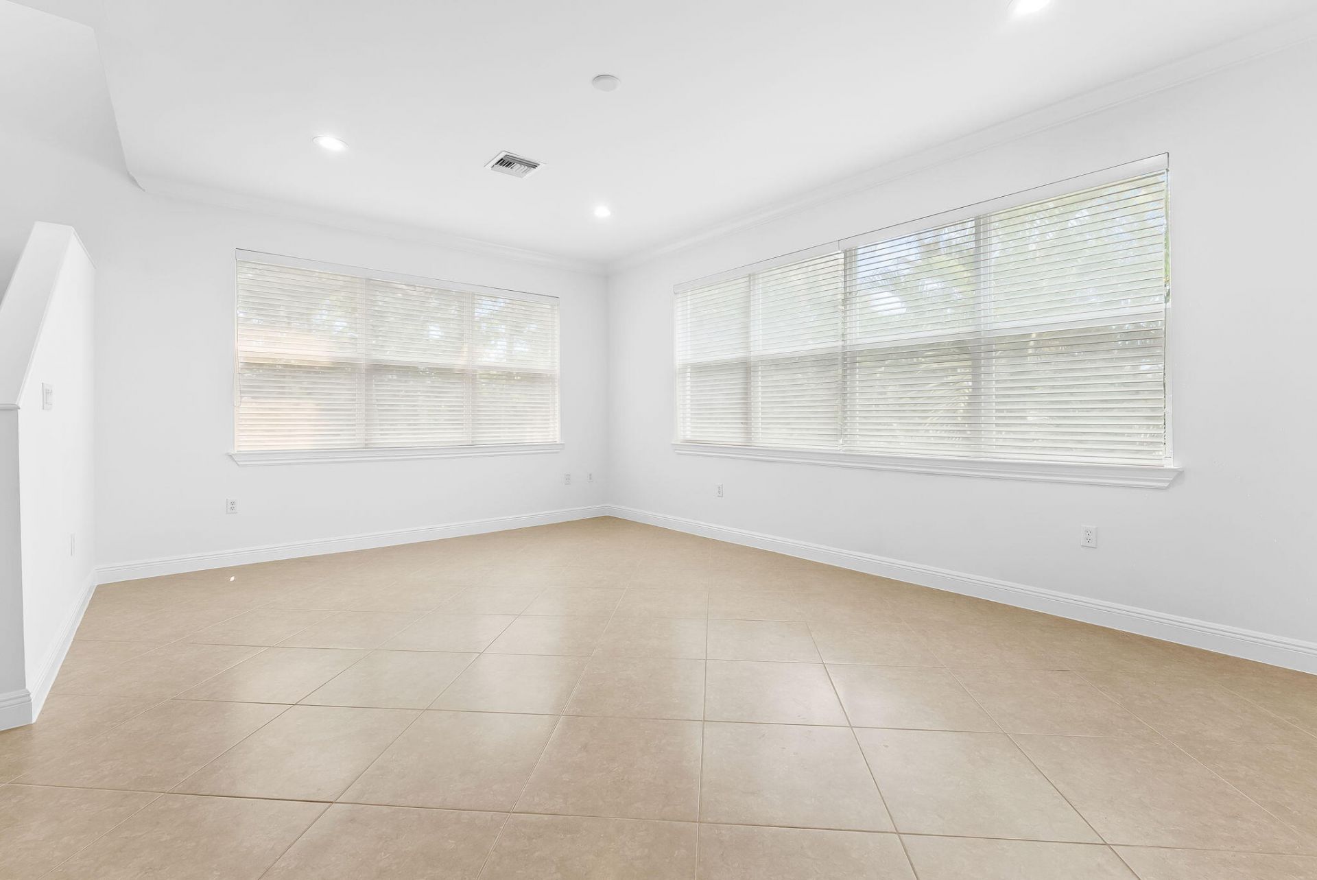 725 SW 4th Avenue, Fort Lauderdale, FL 33315 Photo