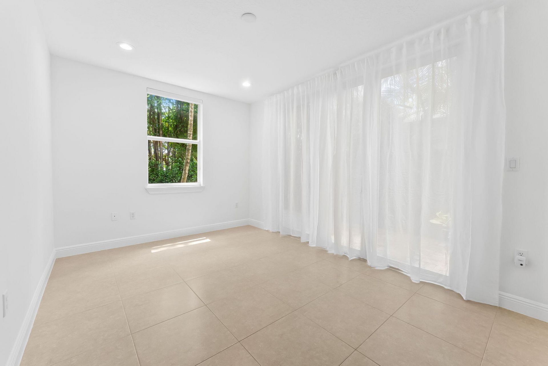 725 SW 4th Avenue, Fort Lauderdale, FL 33315 Photo