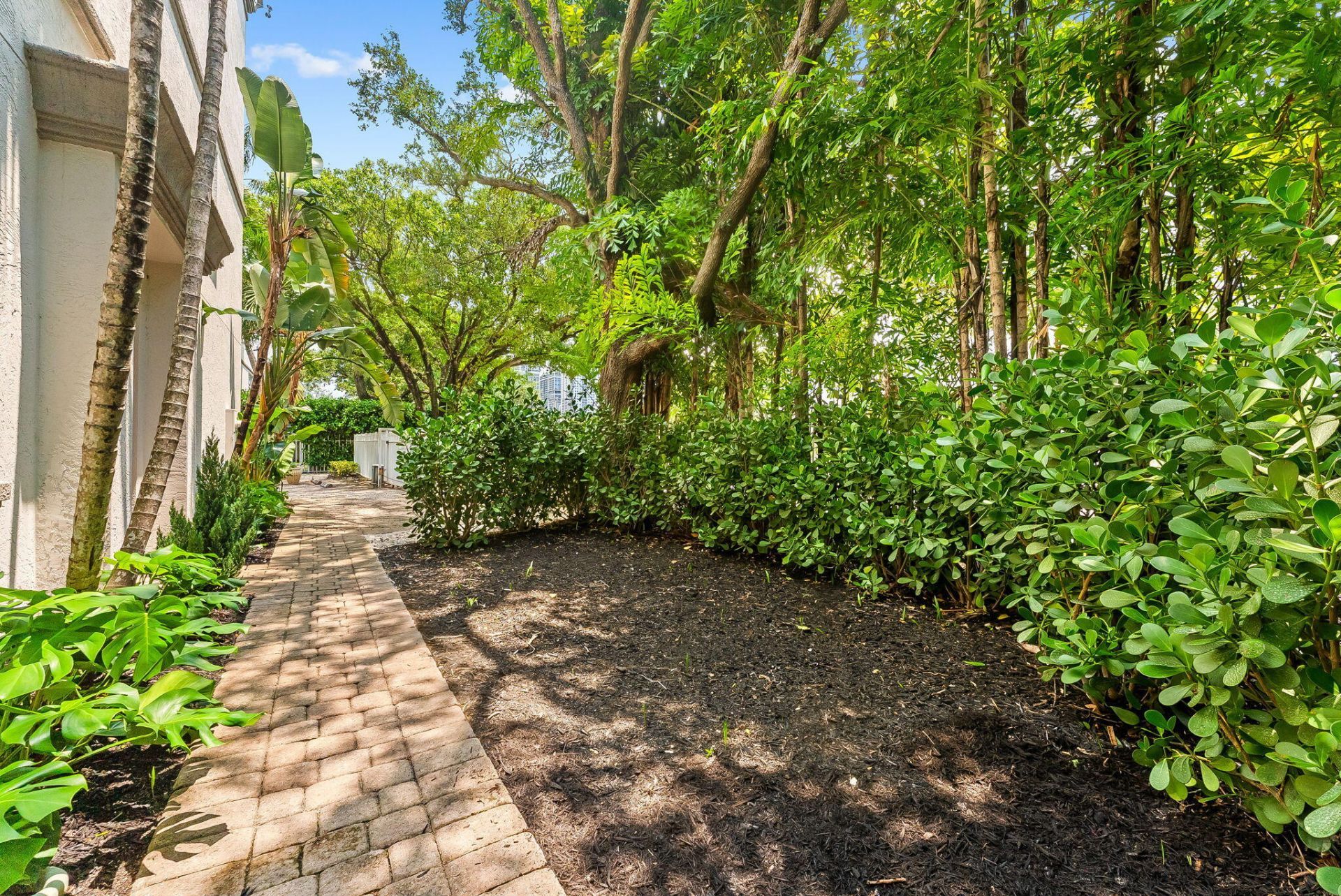 725 SW 4th Avenue, Fort Lauderdale, FL 33315 Photo