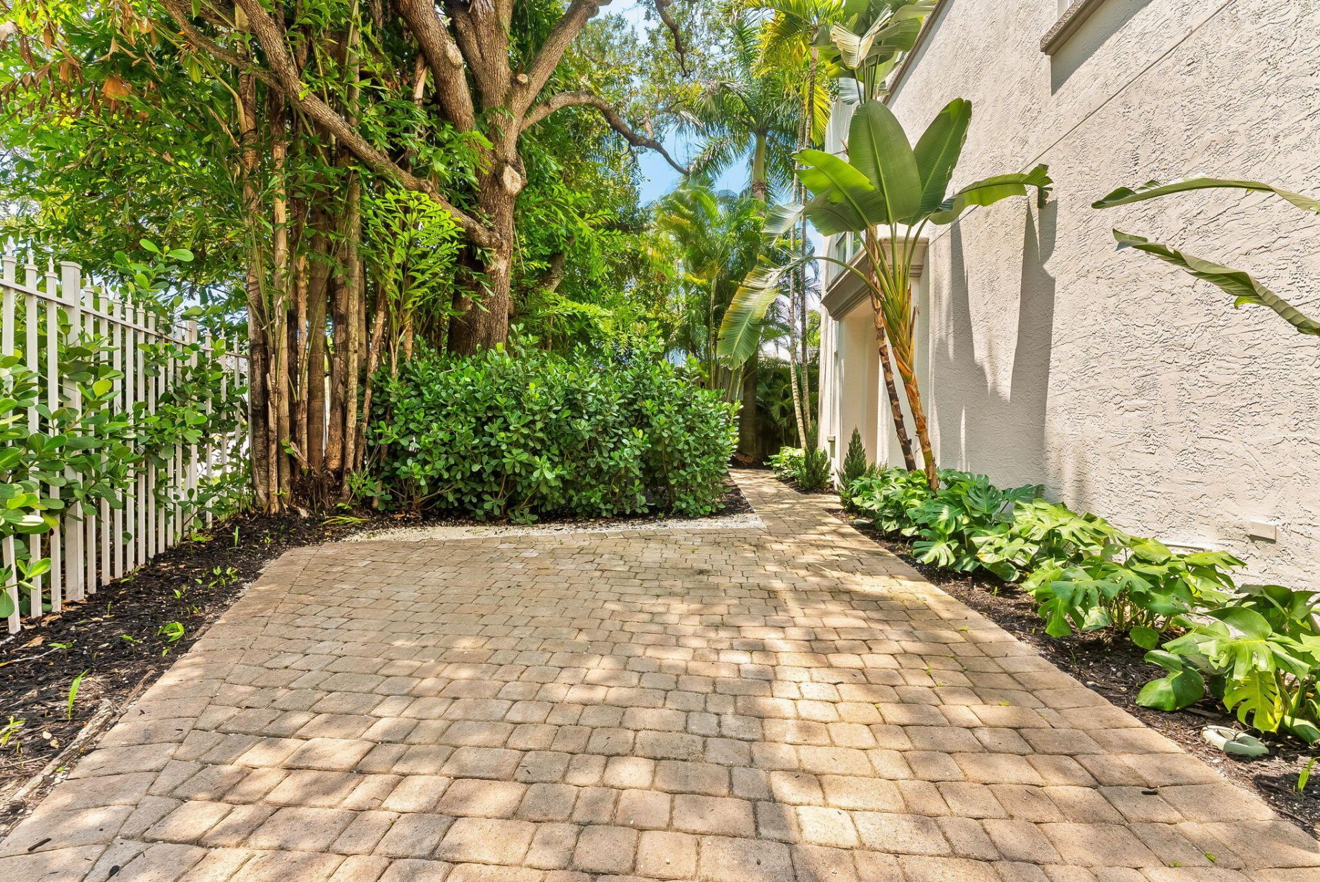 725 SW 4th Avenue, Fort Lauderdale, FL 33315 Photo