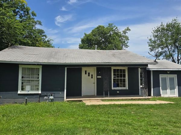 1021 Mulberry Street, Sulphur Springs, TX 75482