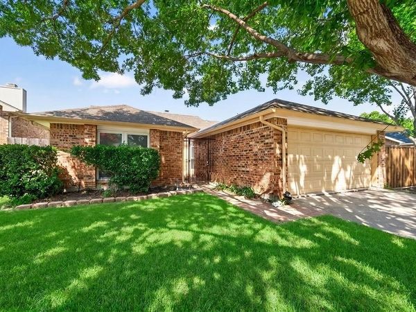 5310 Pocassett Drive, Arlington, TX 76018