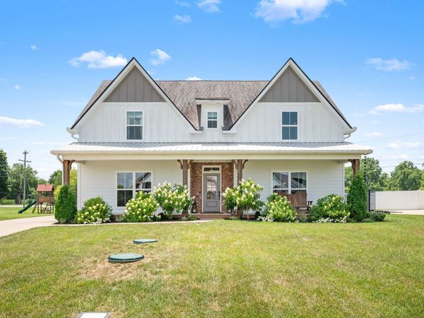 2028 Trout Trl, Murfreesboro, TN 37129