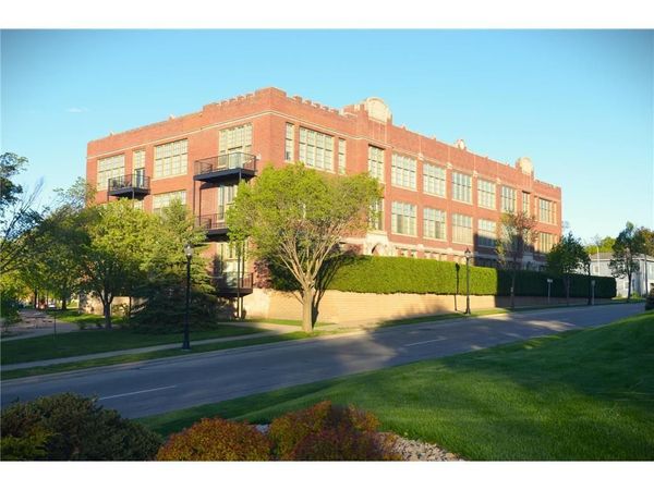 523 East Avenue, Unit 102, Red Wing, MN 55066