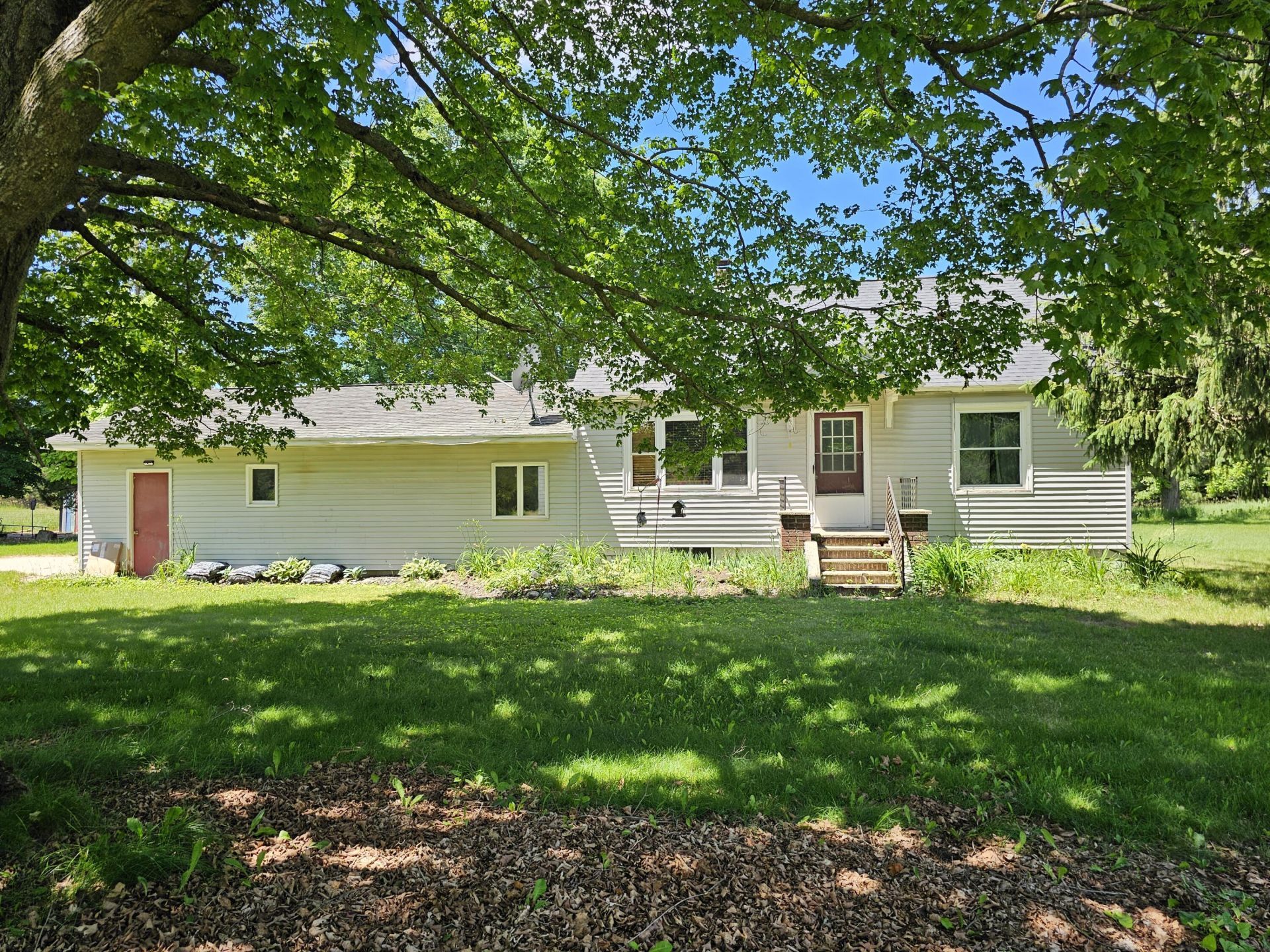 5443 S 148th Avenue, Hesperia, MI 49421 Main Photo