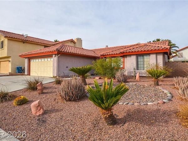 6762 Shelter Lane, Las Vegas, NV 89103