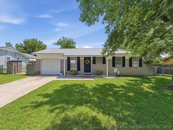 909 Country Club Drive , Hominy, OK 74035