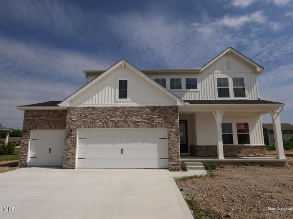 7748 Hank Drive, Holland, OH 43528
