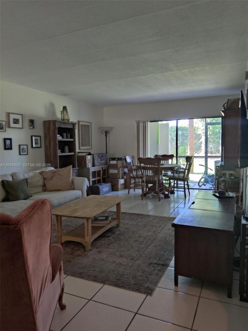 300 E Club Cir , Unit 108, Boca Raton, FL 33487 Photo