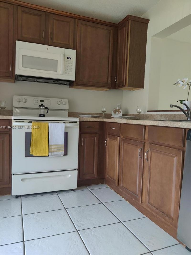 300 E Club Cir, Unit 108, Boca Raton, FL 33487 Photo