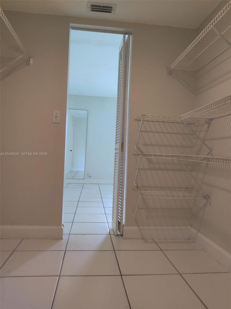 300 E Club Cir, Unit 108, Boca Raton, FL 33487 Photo