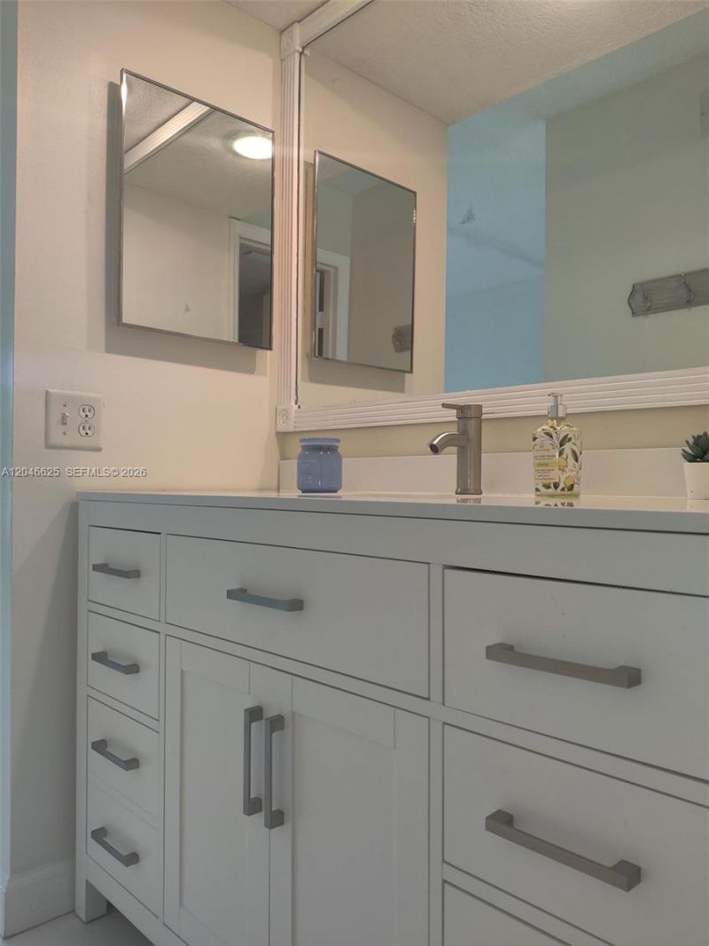 300 E Club Cir, Unit 108, Boca Raton, FL 33487 Photo