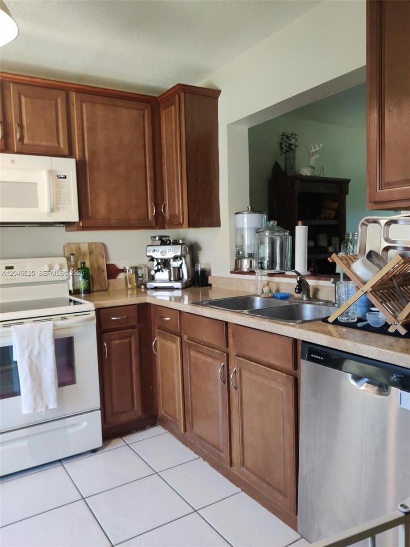300 E Club Cir , Unit 108, Boca Raton, FL 33487 Photo