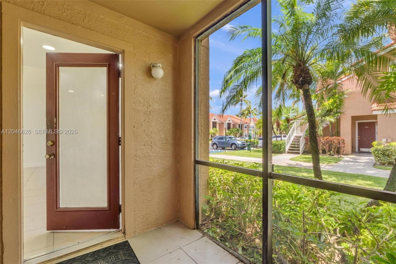 15560 SW 104th Ter, Unit 6112, Miami, FL 33196 Photo