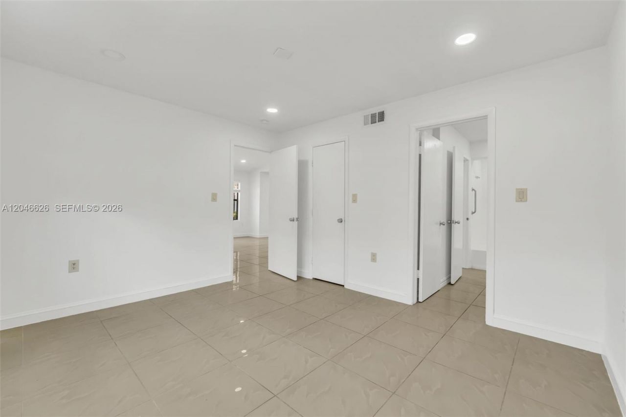 15560 SW 104th Ter, Unit 6112, Miami, FL 33196 Photo