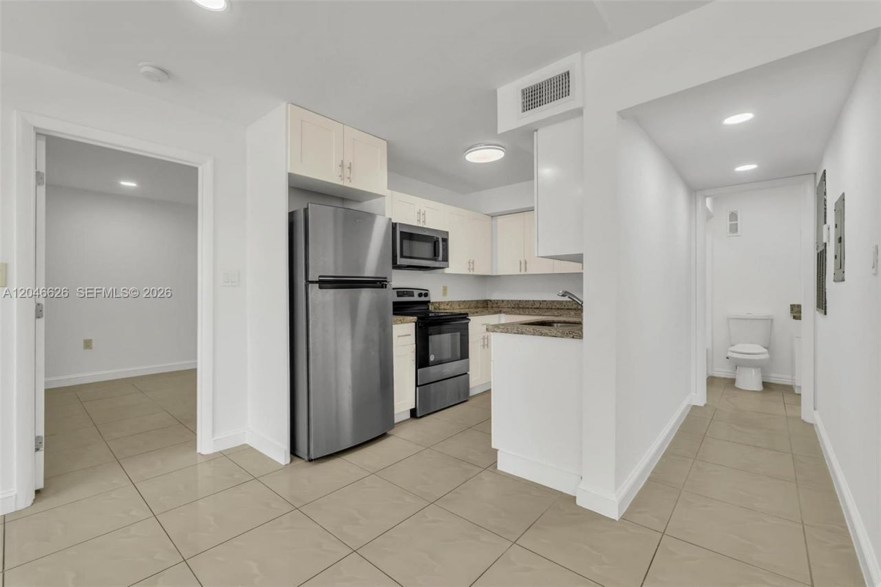 15560 SW 104th Ter, Unit 6112, Miami, FL 33196 Photo