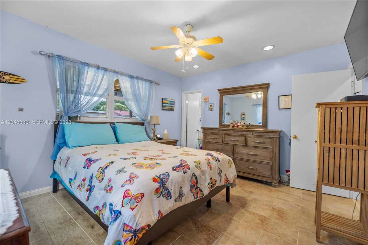 6870 Pershing St, Hollywood, FL 33024 Photo