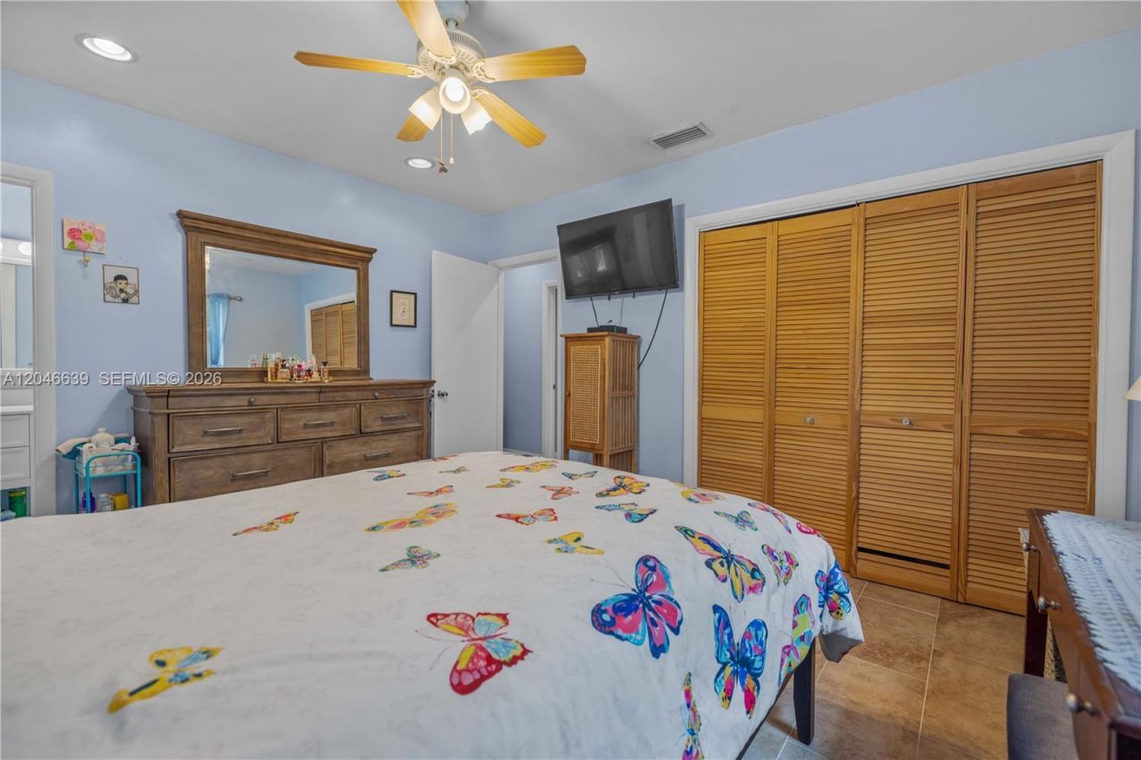 6870 Pershing St, Hollywood, FL 33024 Photo