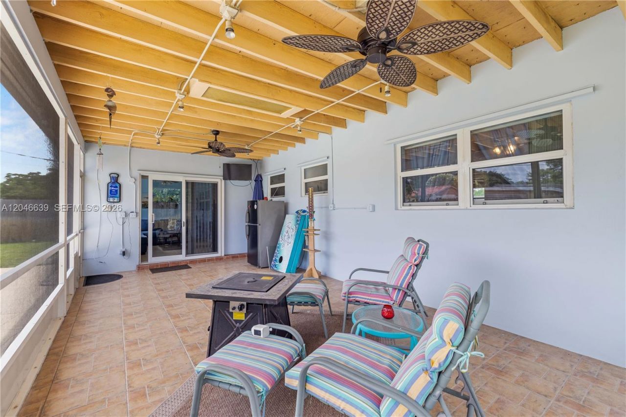 6870 Pershing St, Hollywood, FL 33024 Photo