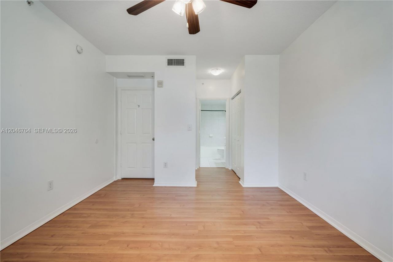 6851 SW 44th St , Unit 208, Miami, FL 33155 Photo