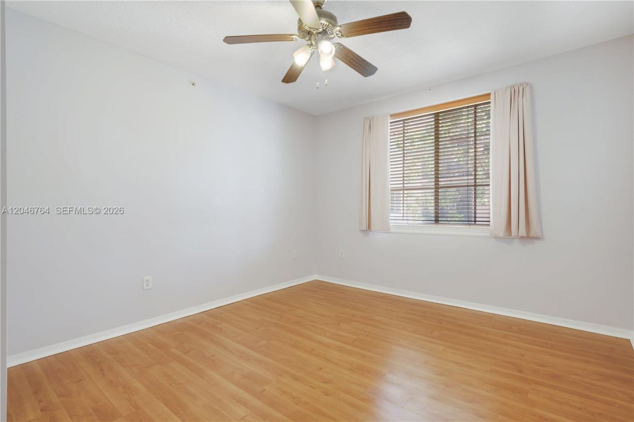 6851 SW 44th St , Unit 208, Miami, FL 33155 Photo