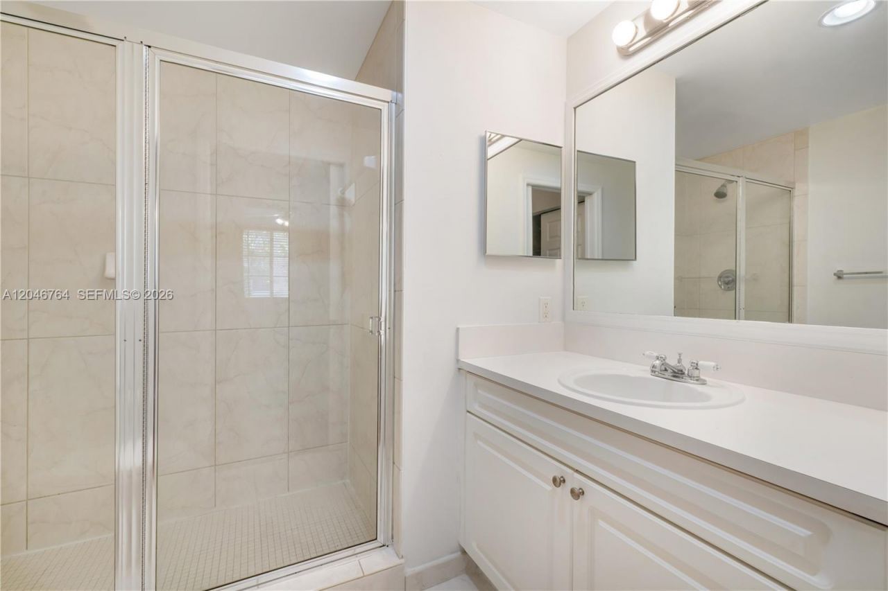 6851 SW 44th St , Unit 208, Miami, FL 33155 Photo