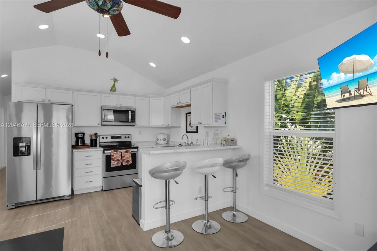 925 83rd Street Ocean , Marathon, FL 33050 Photo