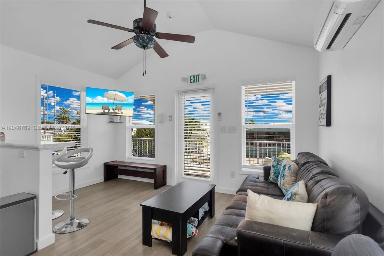925 83rd Street Ocean , Marathon, FL 33050 Photo