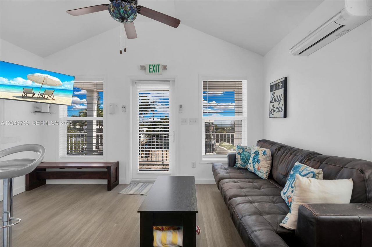 925 83rd Street Ocean , Marathon, FL 33050 Photo