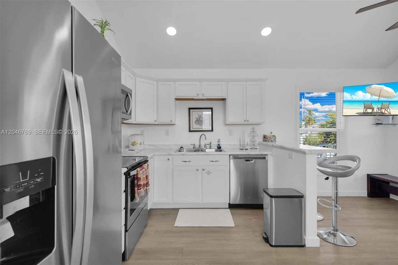 925 83rd Street Ocean , Marathon, FL 33050 Photo