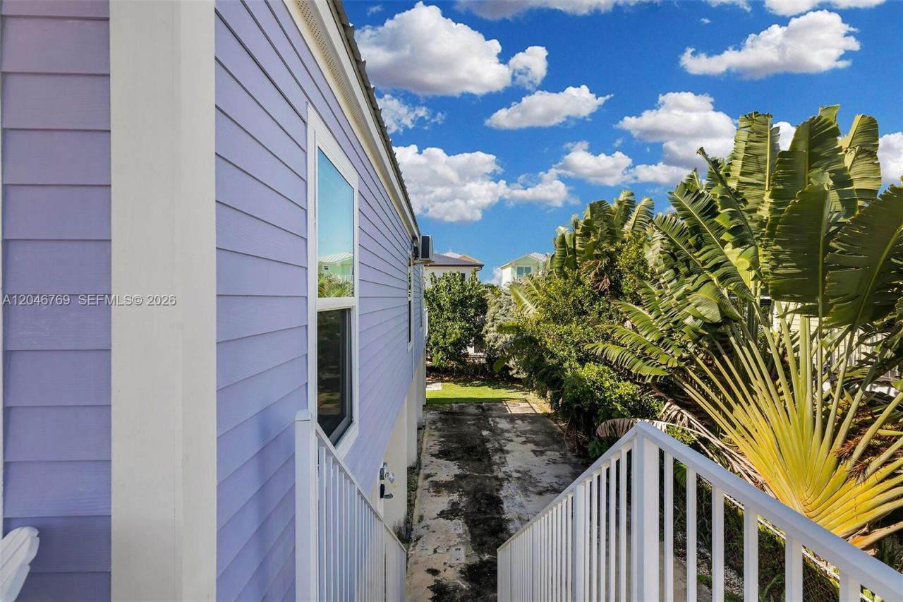 925 83rd Street Ocean , Marathon, FL 33050 Photo