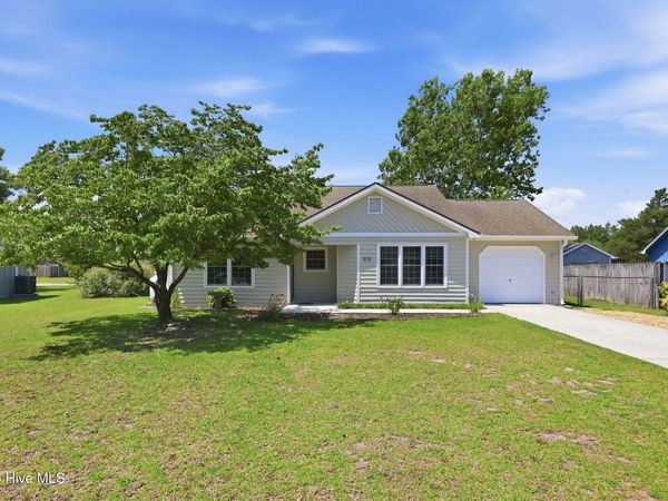 415 Red Fox Trail , Newport, NC 28570