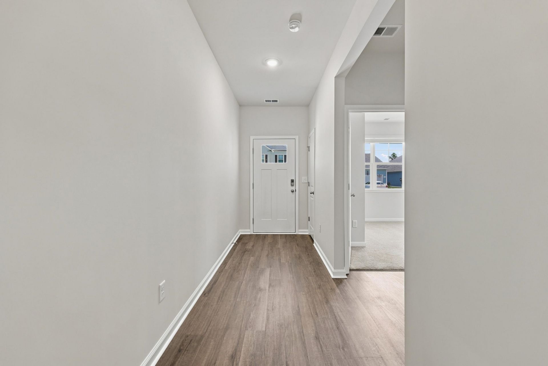 310 Ridley St  Photo 13