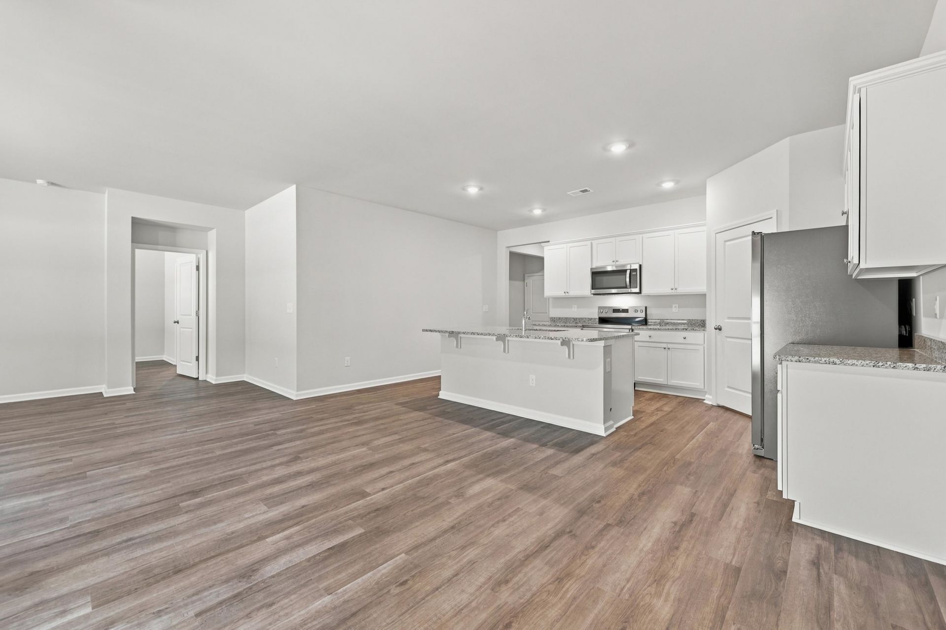 310 Ridley St  Photo 27