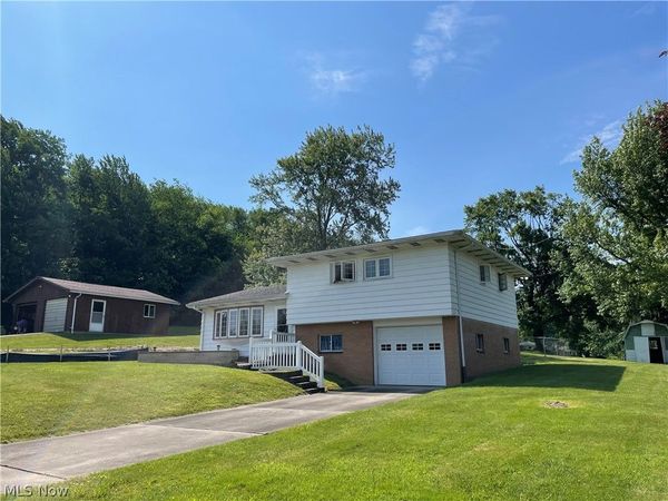 47647 Lyman Drive , East Liverpool, OH 43920