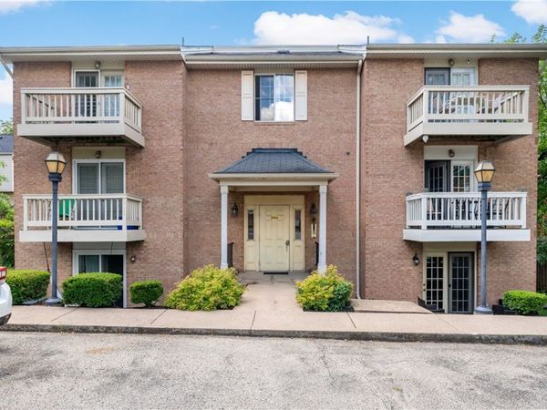 3266 Ward St , Unit 3, Pittsburgh, PA 15213