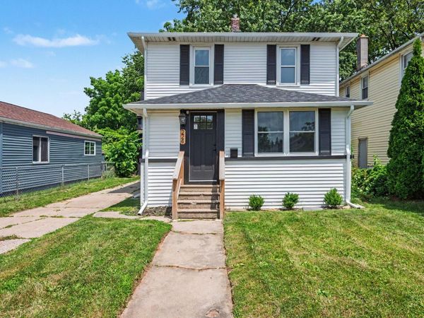 224 W Burnham Street W, Battle Creek, MI 49015