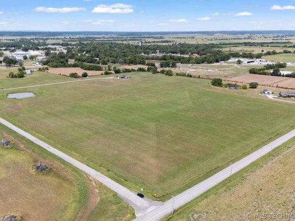 1 N 435 Road , Adair, OK 74330