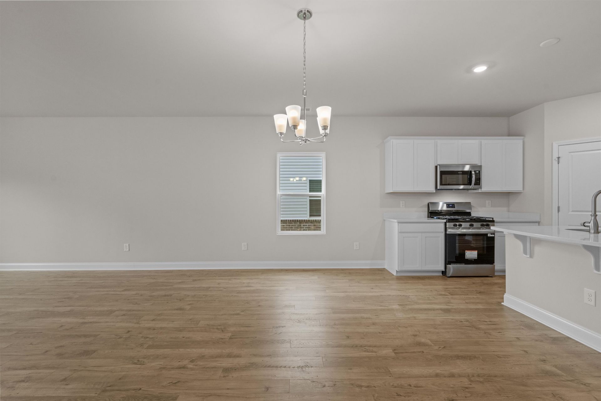 3005 Spain Ln. Photo 10