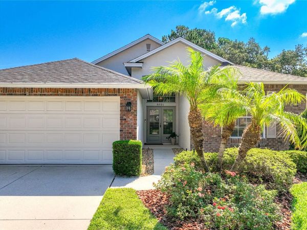 8031 ARCADIAN COURT , MOUNT DORA, FL 32757