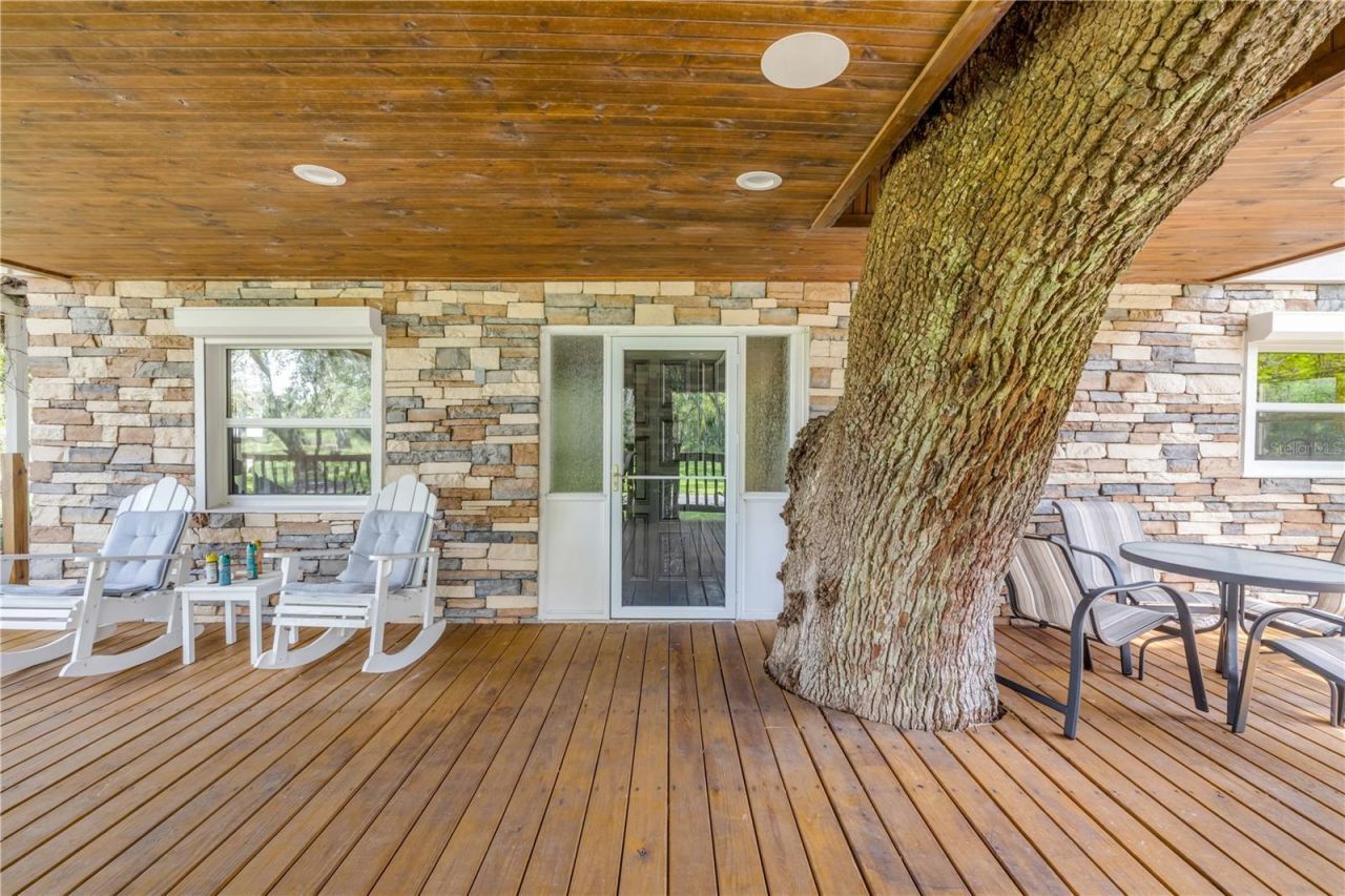 800 Hidden Oaks Lane, Oak Hill, FL 32759 Photo