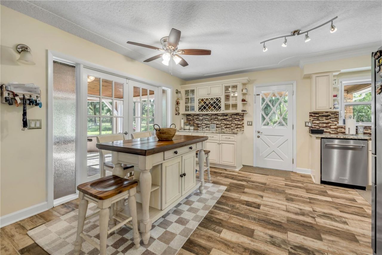 800 Hidden Oaks Lane, Oak Hill, FL 32759 Photo