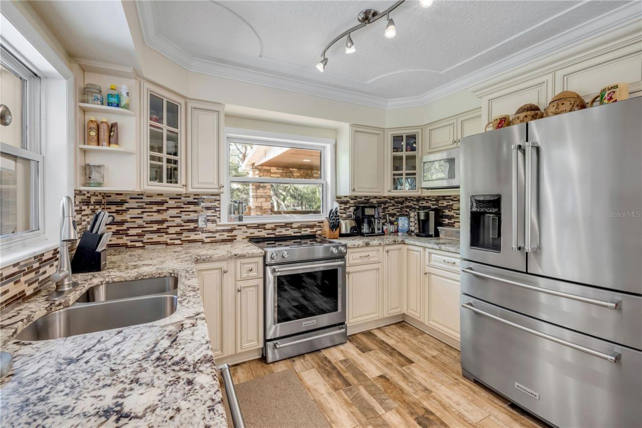 800 Hidden Oaks Lane, Oak Hill, FL 32759 Photo