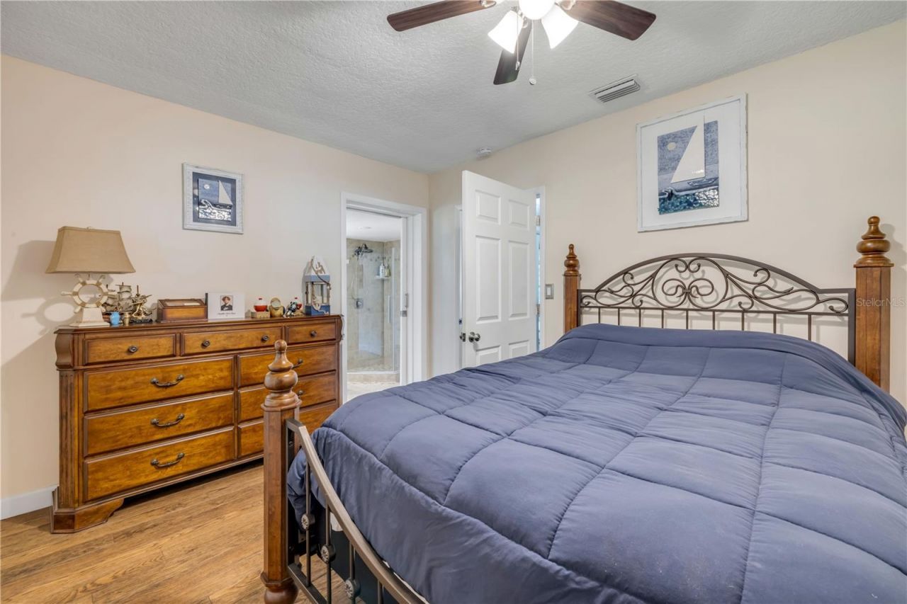 800 Hidden Oaks Lane, Oak Hill, FL 32759 Photo