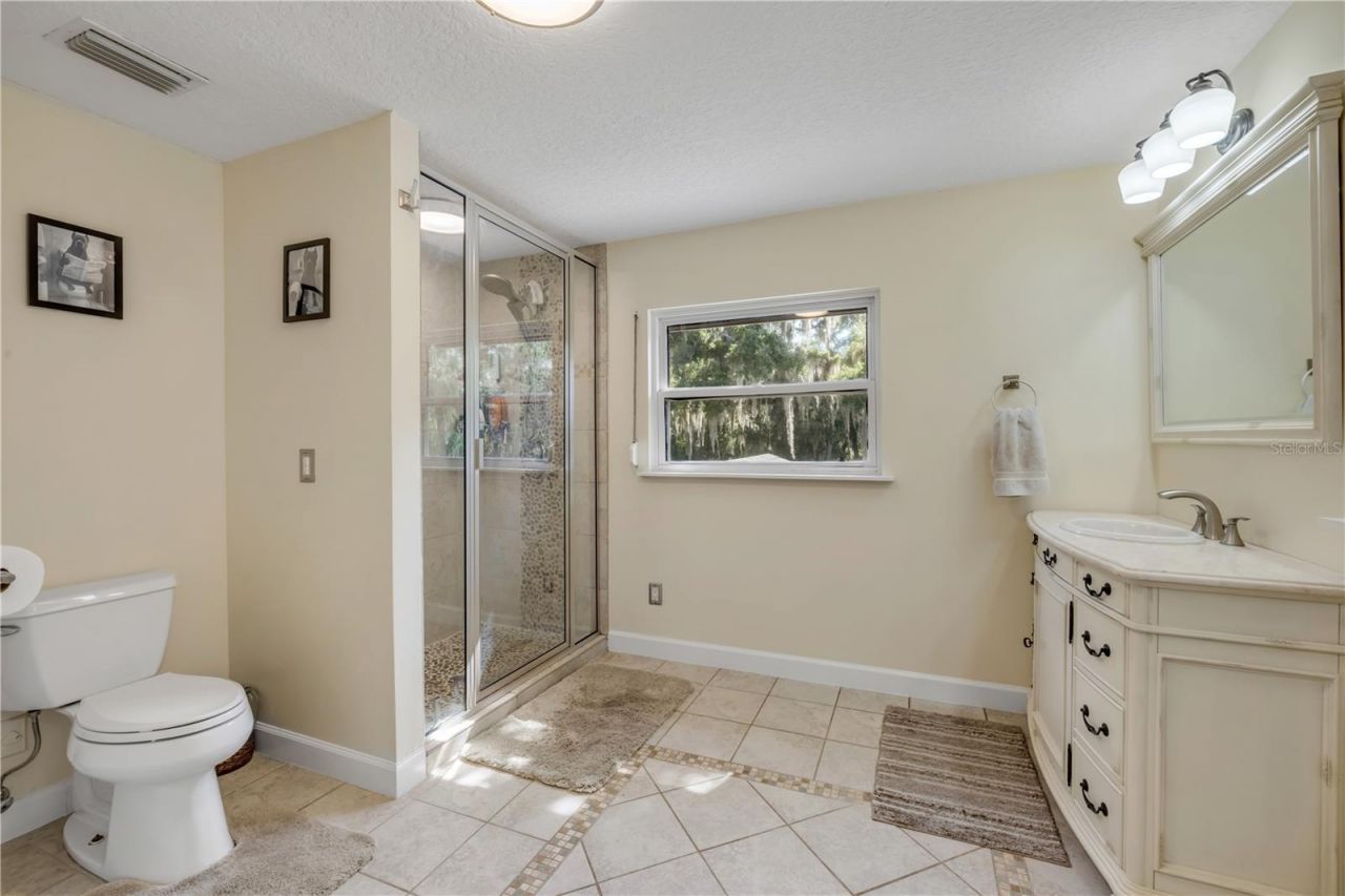 800 Hidden Oaks Lane, Oak Hill, FL 32759 Photo