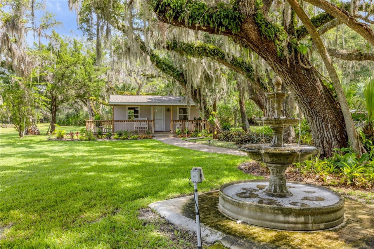 800 Hidden Oaks Lane, Oak Hill, FL 32759 Photo