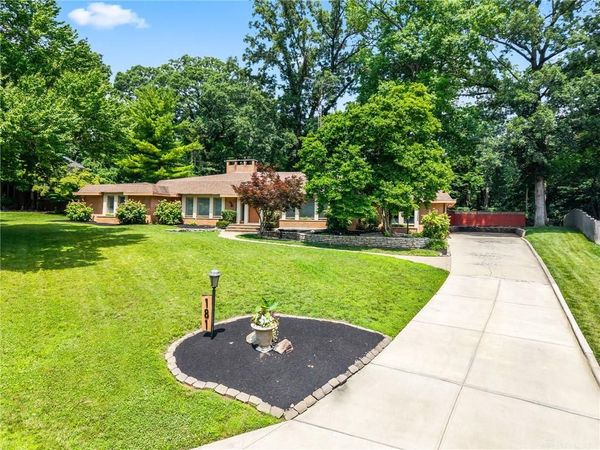 181 Trailwoods Drive, Dayton, OH 45415