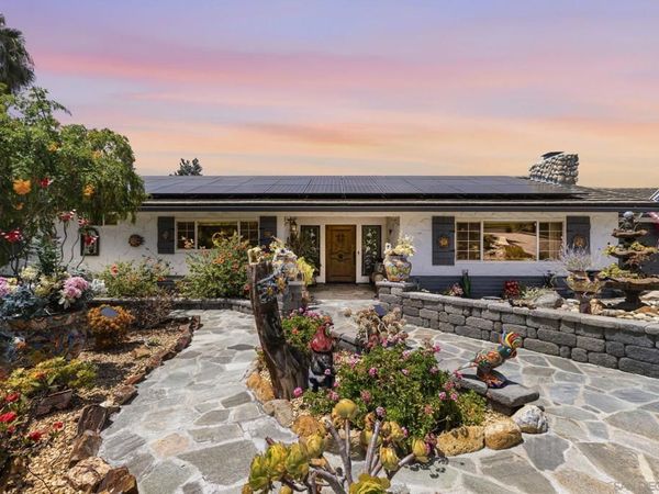 1057 Calle Mesita, Bonita, CA 91902