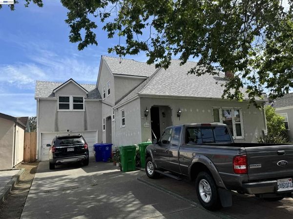20940 Montgomery Ave, Hayward, CA 94541